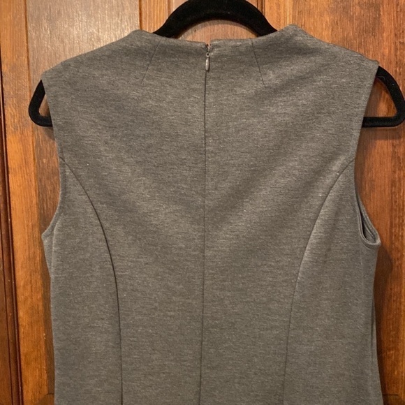 Donna Morgan Sleeveless Minimalist Basic Dress NWT - Picture 4 of 5